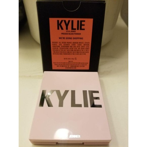 Kylie Cosmetics | Blush & Highlighter bundle - Picture 3 of 13